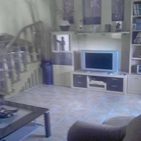 House - 4 Bedrooms - 06431 Tatil Evi